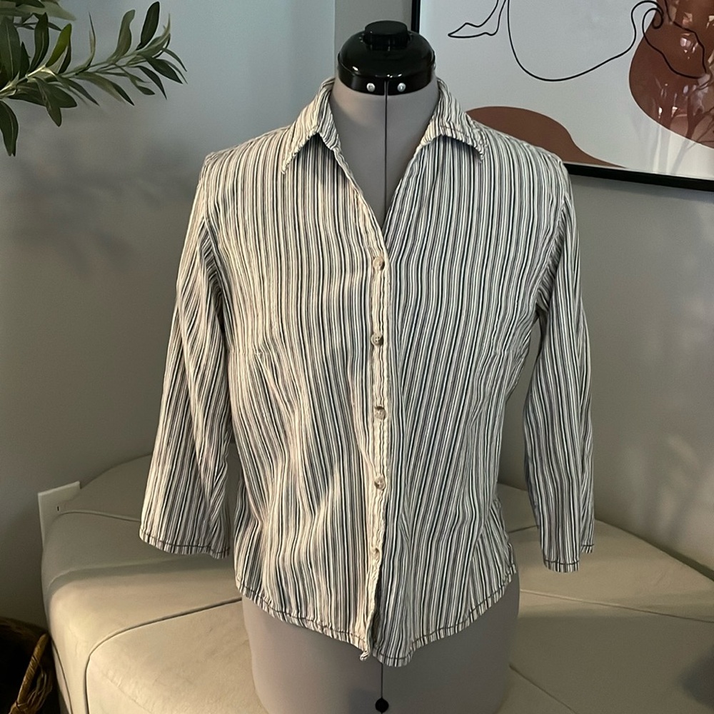 Columbia button down top
